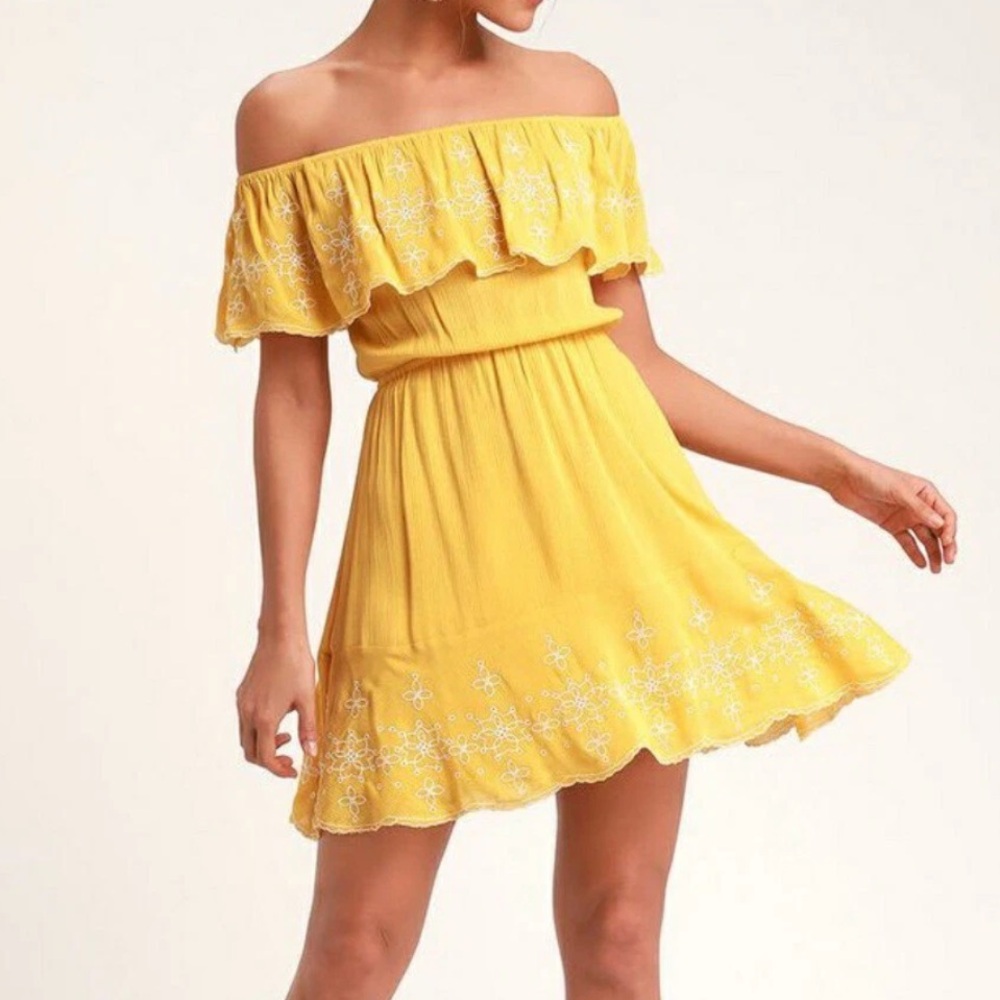 Lulus merigold embroidered shoulder Dress